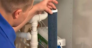 Установка угольных фильтров для воды и вытяжки от 3554 рублей в Партизанске